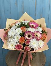 Букет цветов из:  Розы, Герберы и Хризантемы в Усть-Абакане