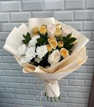 Букет цветов из:  Розы и Хризантемы в Усть-Абакане