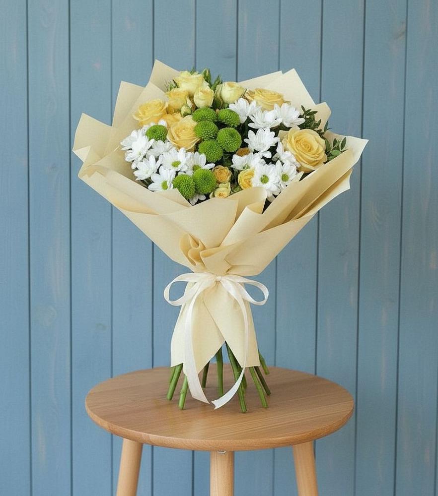 Букет цветов из: Хризантемы и Розы в Усть-Абакане