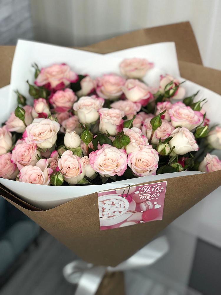 Букет цветов из: Розы в Усть-Абакане