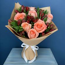 Букет цветов из:  Розы и Альстромерии в Усть-Абакане