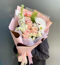 Букет цветов из:  Хризантемы и Розы в Усть-Абакане