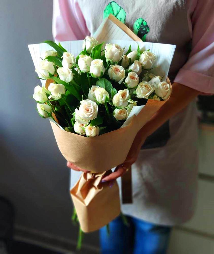 Букет цветов из: Розы в Усть-Абакане