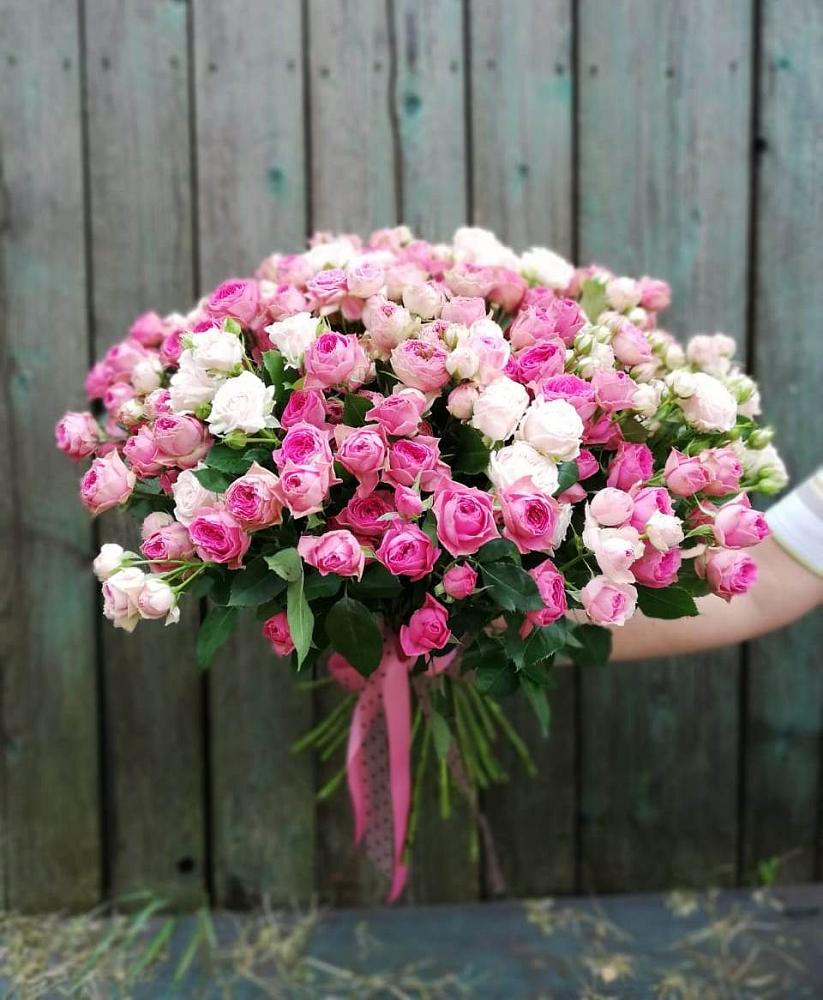 Букет Розовые кустовые розы Натали и Лав Лидия в Усть-Абакане