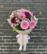 Букет цветов из:  Герберы и Хризантемы #REPLACE_PRED# Усть-Абакане