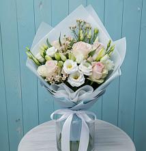 Букет цветов из:  Розы и Лизиантусы #REPLACE_PRED# Усть-Абакане