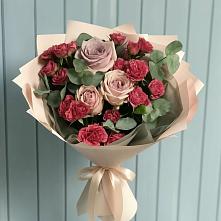 Букет цветов из:  Гвоздики и Розы в Усть-Абакане