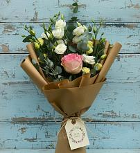 Букет цветов из:  Розы и Лизиантусы #REPLACE_PRED# Усть-Абакане